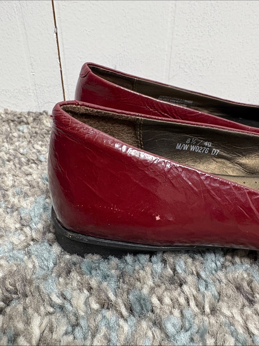 Born Shoes Womens 8.5 Glossy Patent Leather Pointed Toe Ballet Flats Bow - Picture 5 of 12